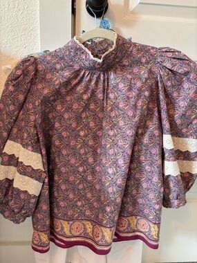 HUNTER BELL Purple Floral Puff-Sleeve Blouse with Lace Bands